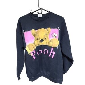 Vintage 90s Disney Winnie the Pooh black crewneck sweatshirt. XL